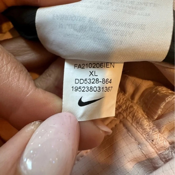 Nike Womens XL Dri Fit Run Division Tempo Luxe Shorts Dd5328-864 Pink/Black - Picture 7 of 13